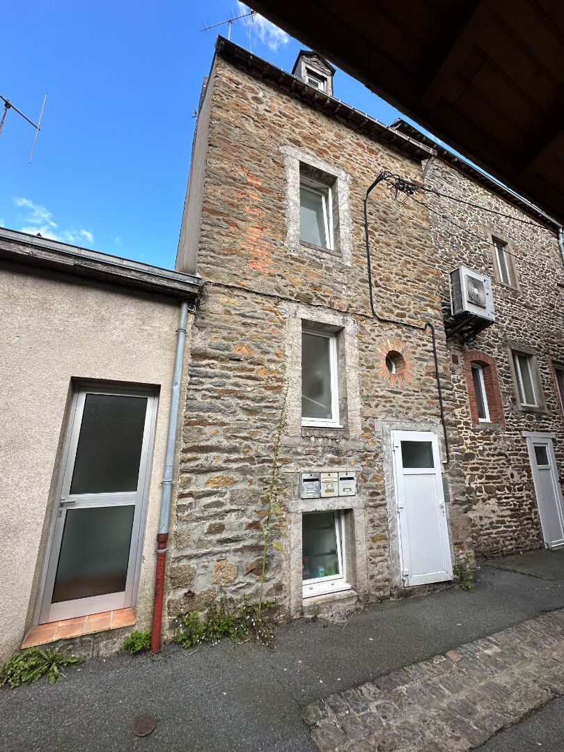 Immeuble MAYENNE (53100) 4 pièces 67.00 m²