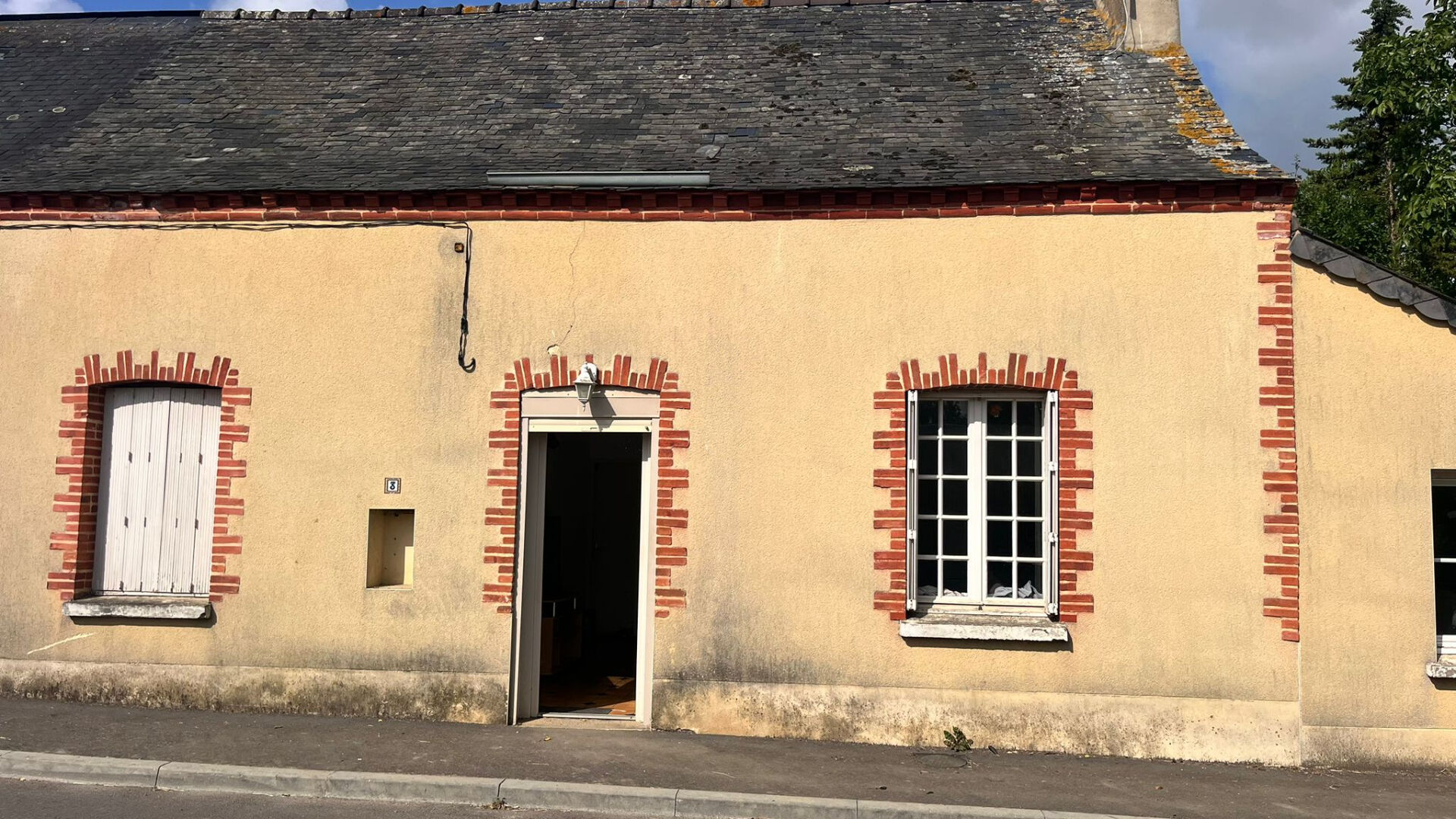 Maison SEGRE EN ANJOU BLEU (49500) 4 pièces 77.00 m²
