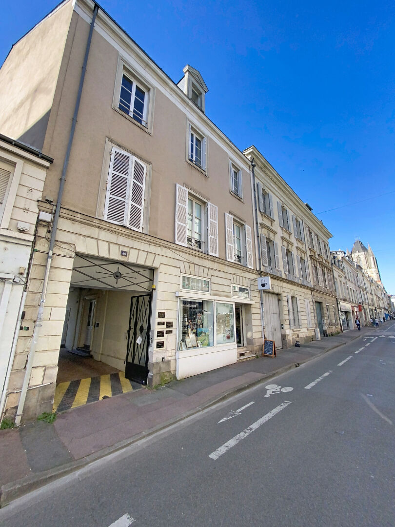 Immeuble ANGERS (49100) 20 pi&egrave;ces 444.00 m&sup2;