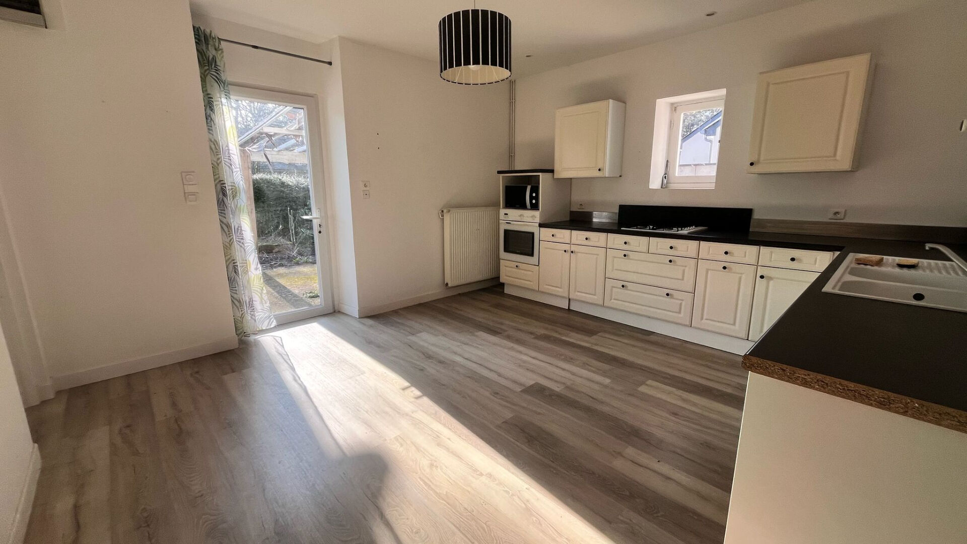 Maison SEGRE EN ANJOU BLEU (49500) 4 pièces 96.00 m²