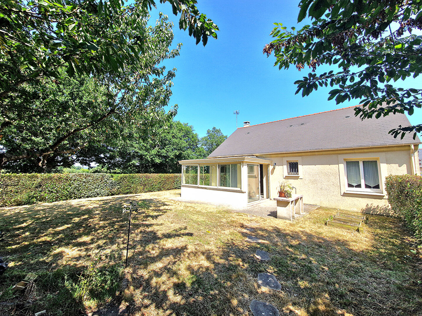 Maison CHATEAUNEUF SUR SARTHE (49330) 4 pièces 75.00 m²