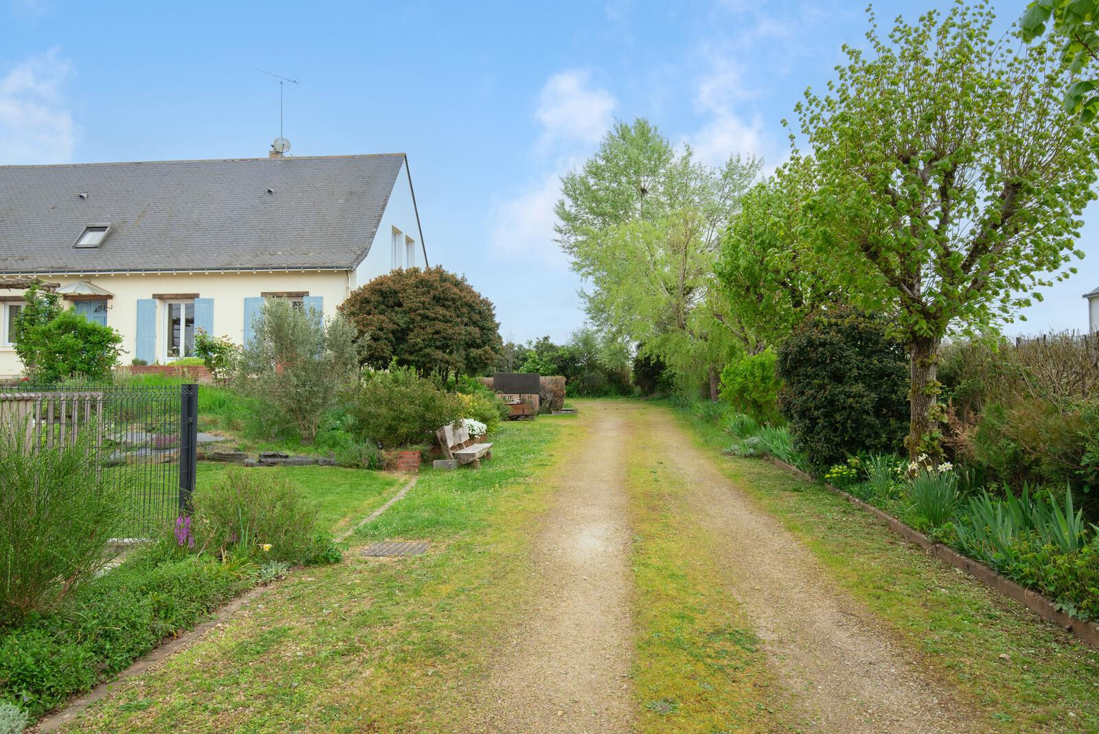 Maison SAINT BARTHELEMY D ANJOU (49124) 10 pièces 215.00 m²