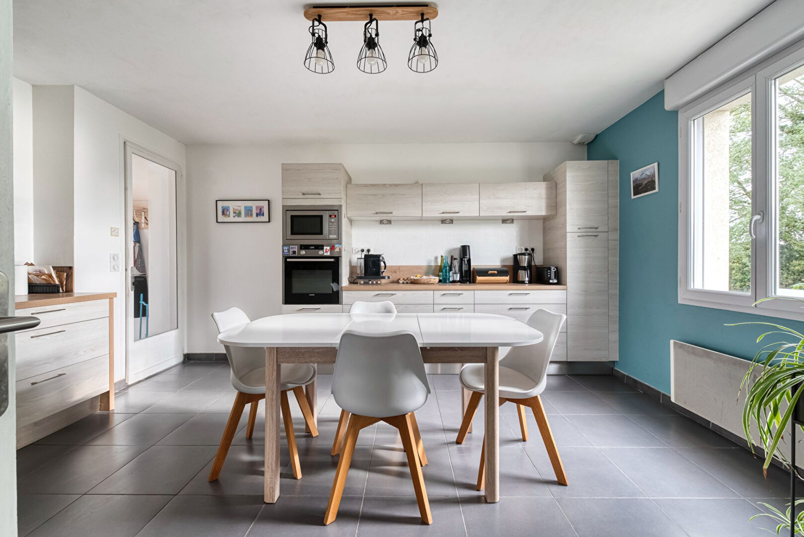 Maison SAINT BARTHELEMY D ANJOU (49124) 10 pièces 184.00 m²