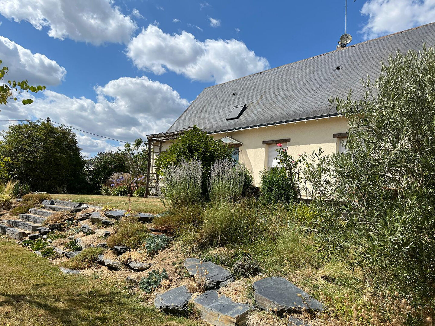 Maison SAINT BARTHELEMY D ANJOU (49124) 10 pi&egrave;ces 184.00 m&sup2;