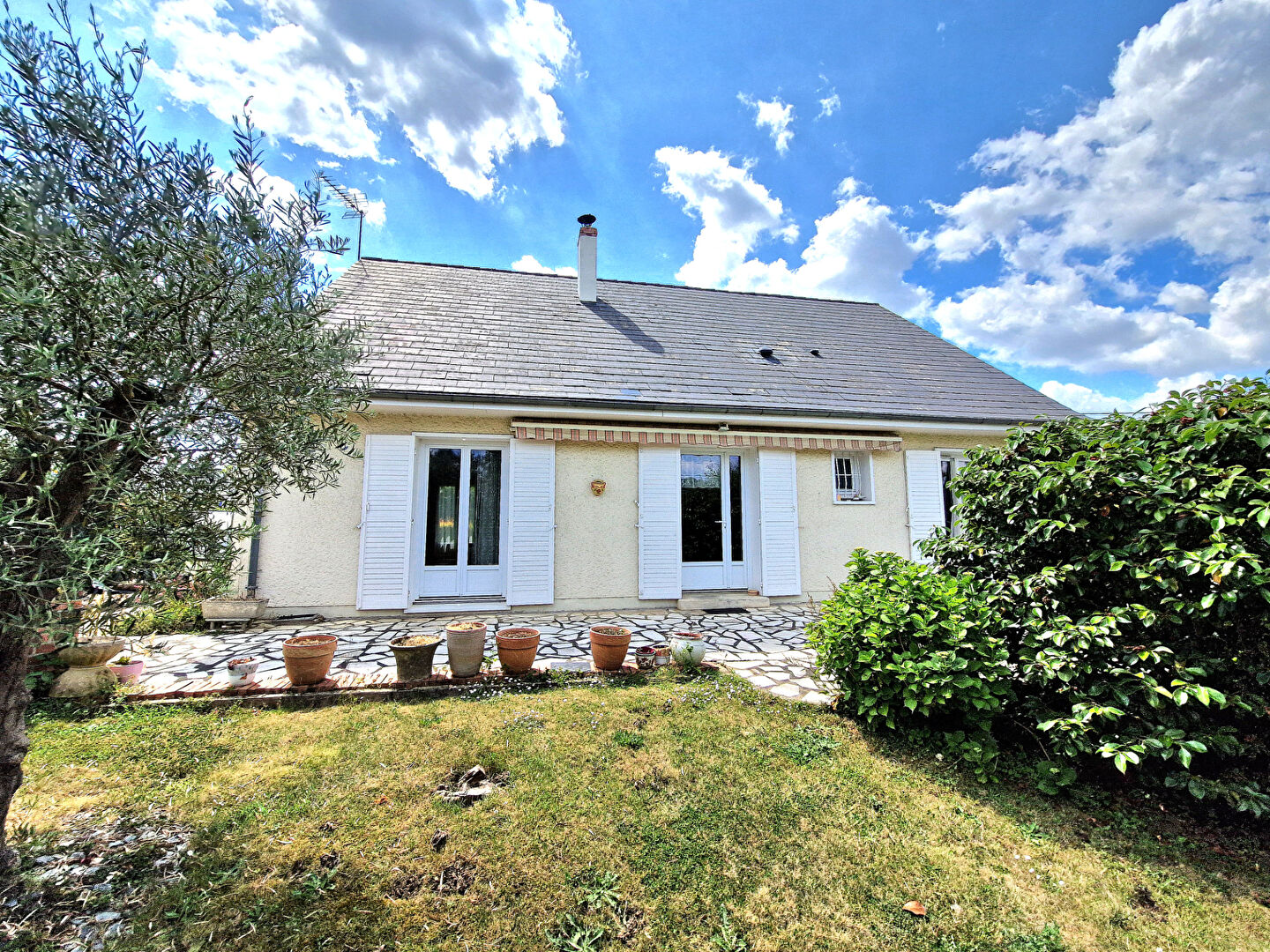 Maison CHATEAUNEUF SUR SARTHE (49330) 5 pièces 101.00 m²