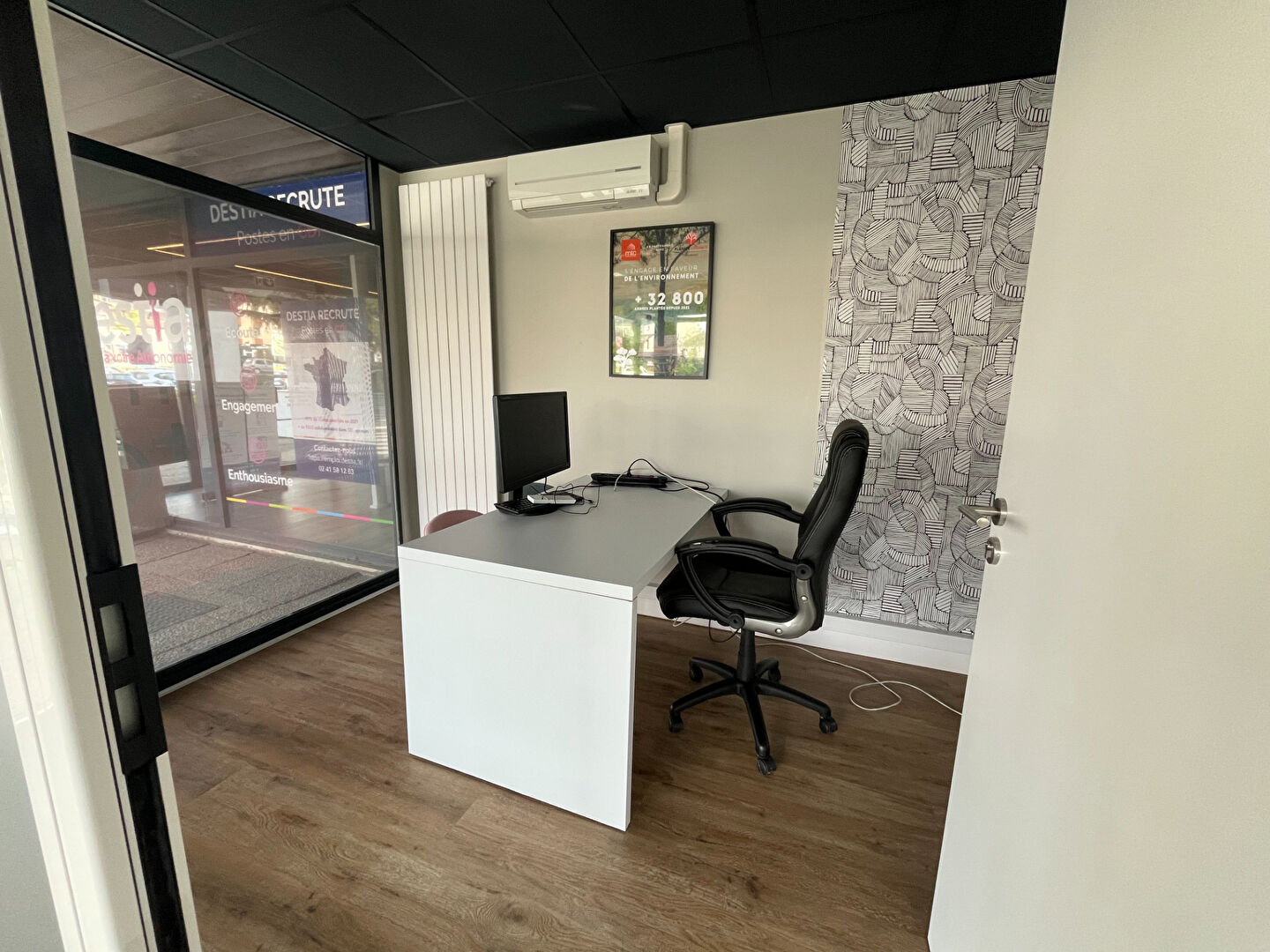 Local commercial CHOLET (49300) 66.00 m²