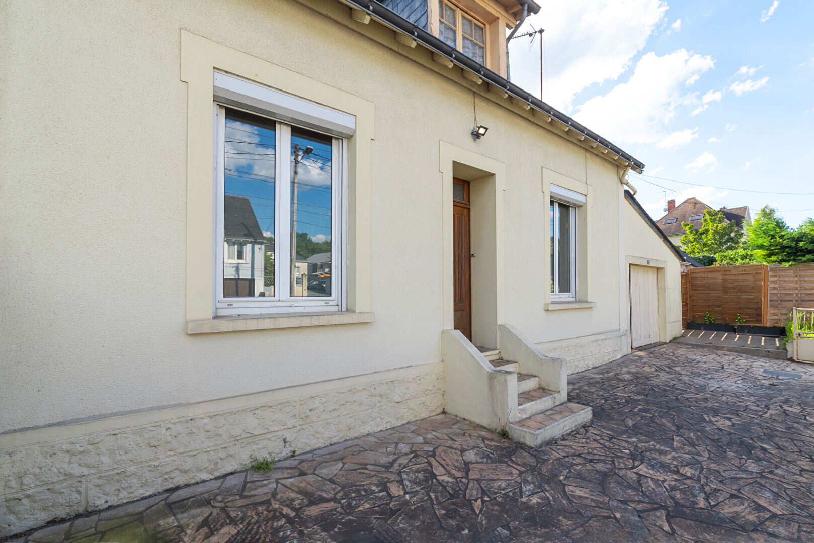 Maison LES PONTS DE CE (49130) 3 pièces 72.00 m²