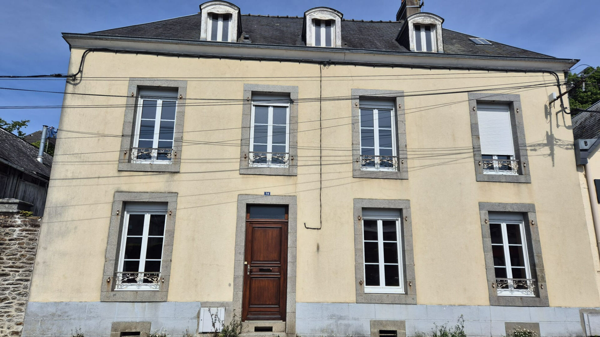 Maison MAYENNE (53100) 10 pièces 200.00 m²