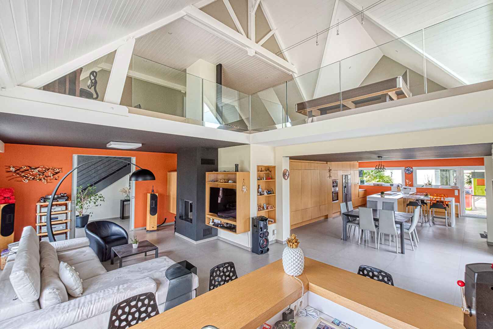 Maison DOUE EN ANJOU (49700) 8 pièces 255.00 m²