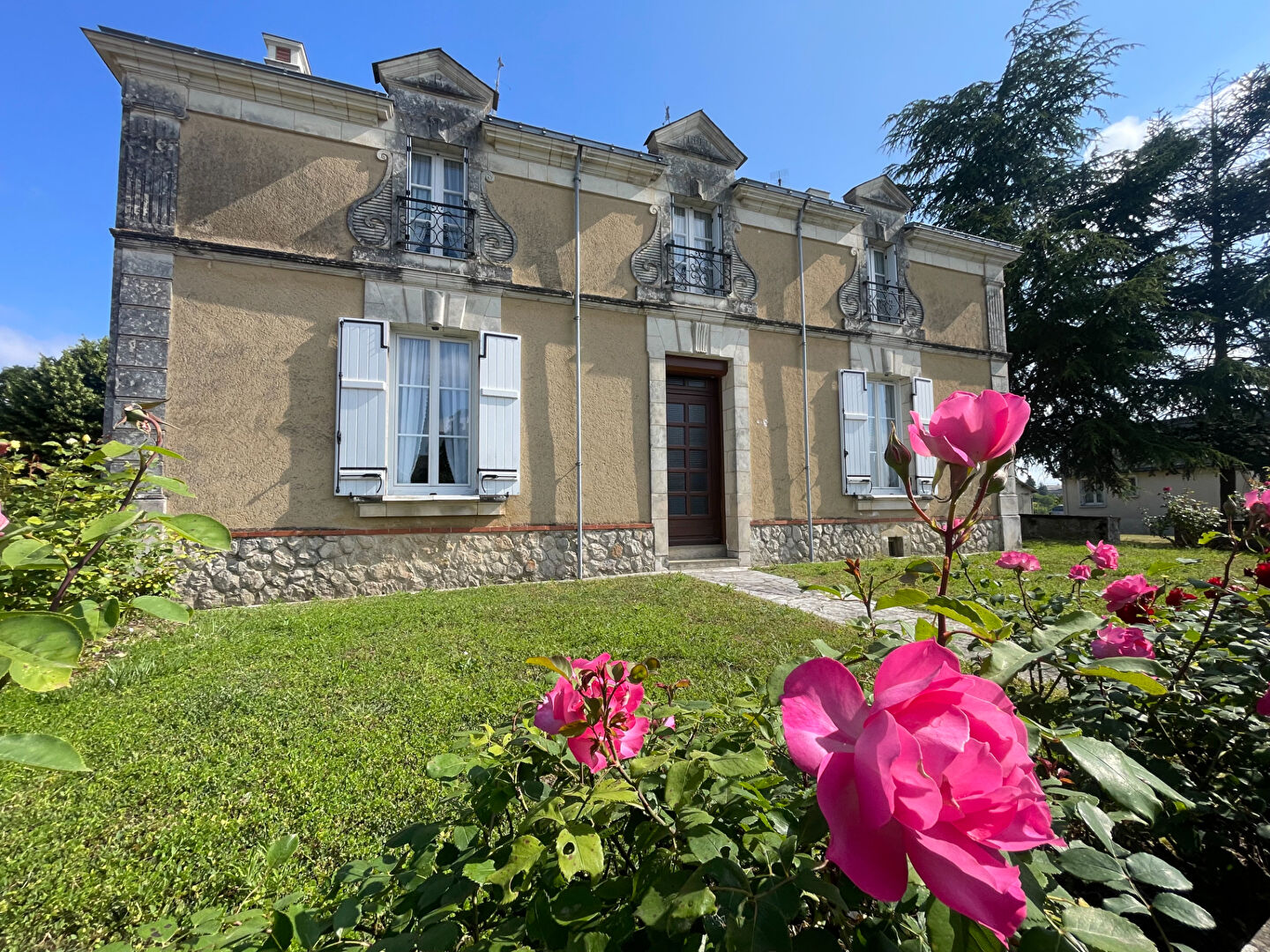 Maison BAUGE EN ANJOU (49150) 8 pièces 236.00 m²