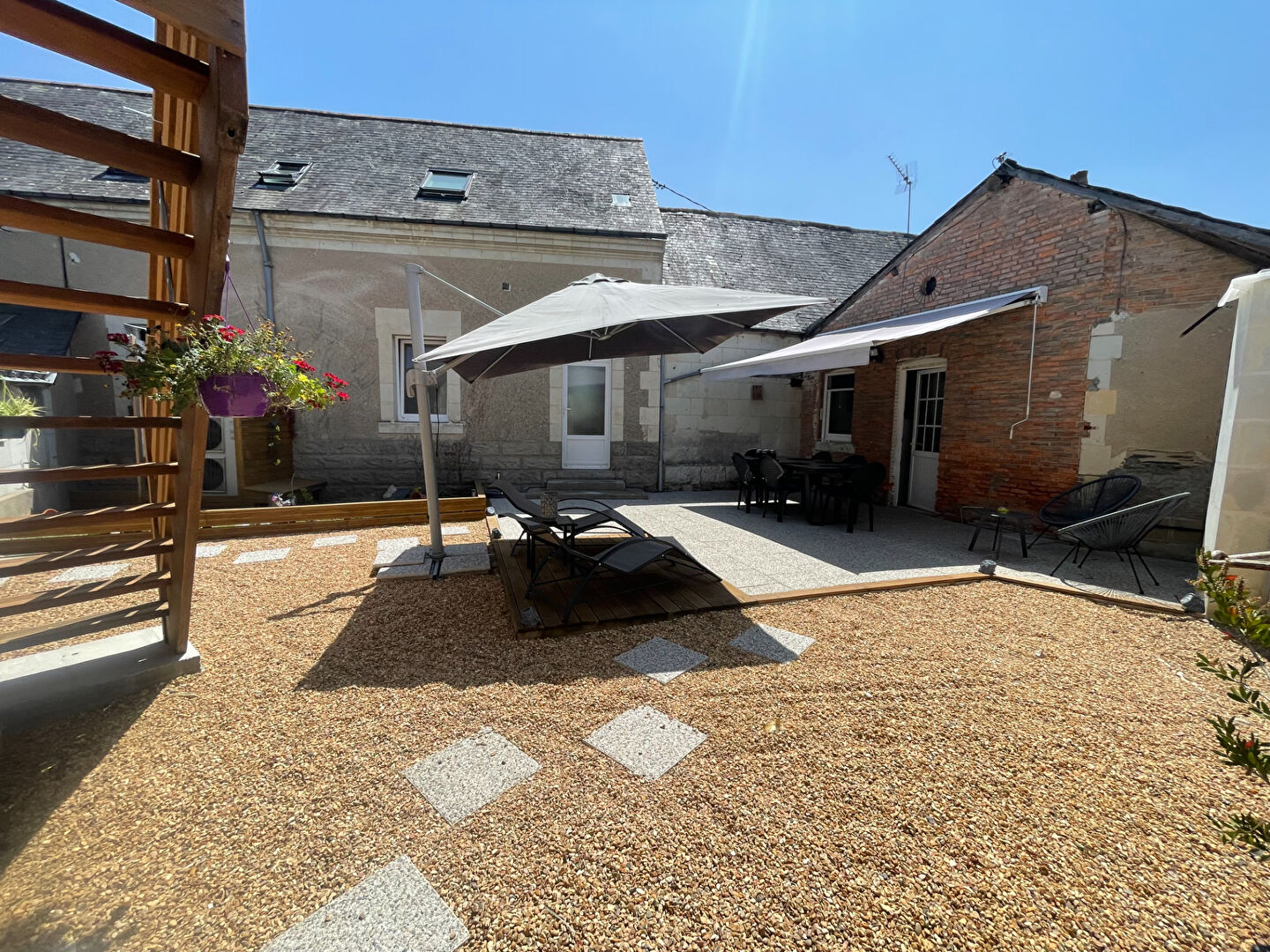 Maison BEAUFORT EN ANJOU (49250) 7 pièces 152.00 m²