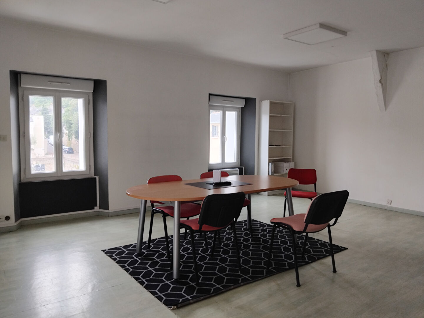 Local commercial DOUE EN ANJOU (49700) 3 pièces 95.33 m²