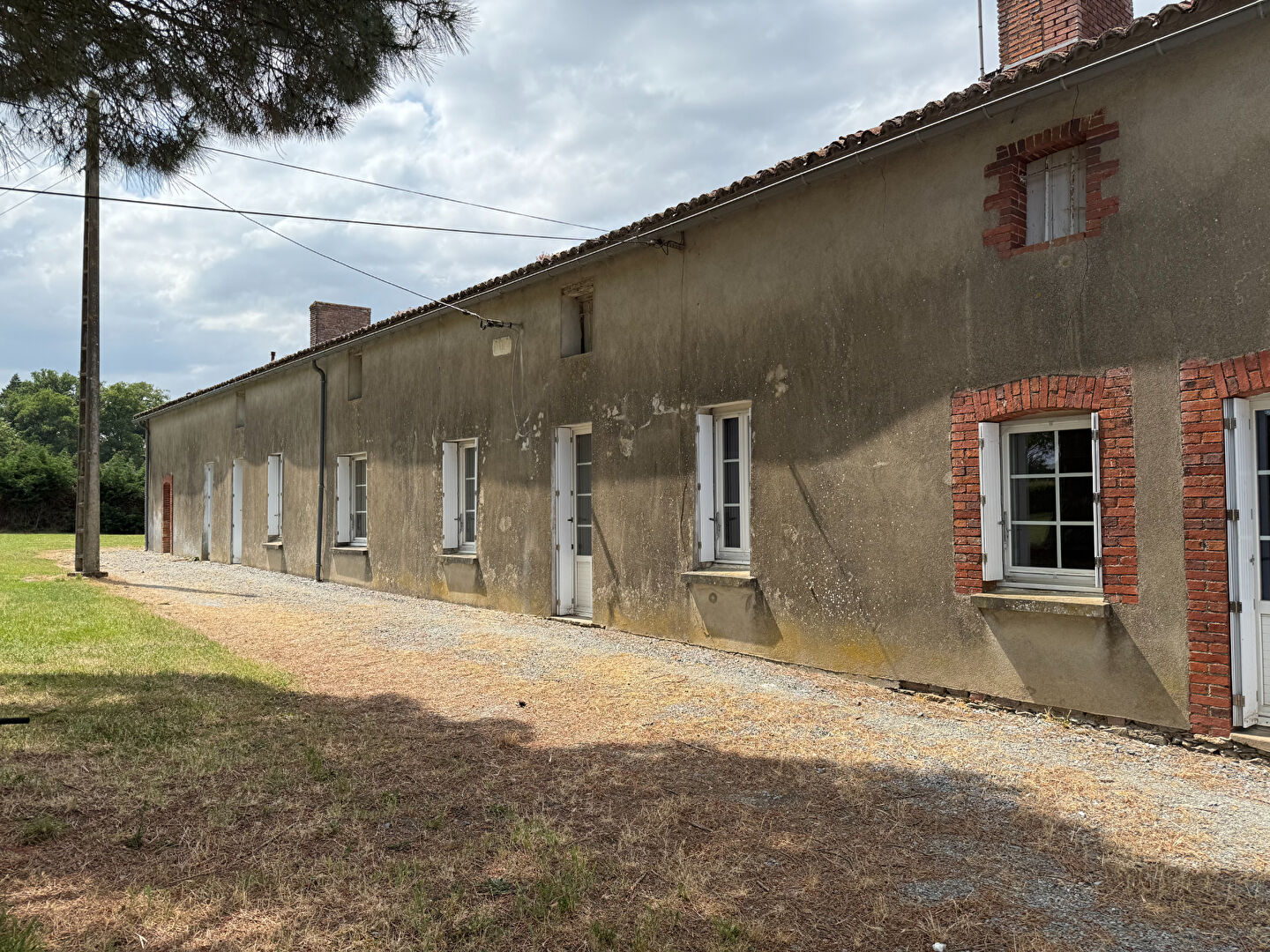 Maison CHEMILLE EN ANJOU (49120) 5 pièces 193.26 m²