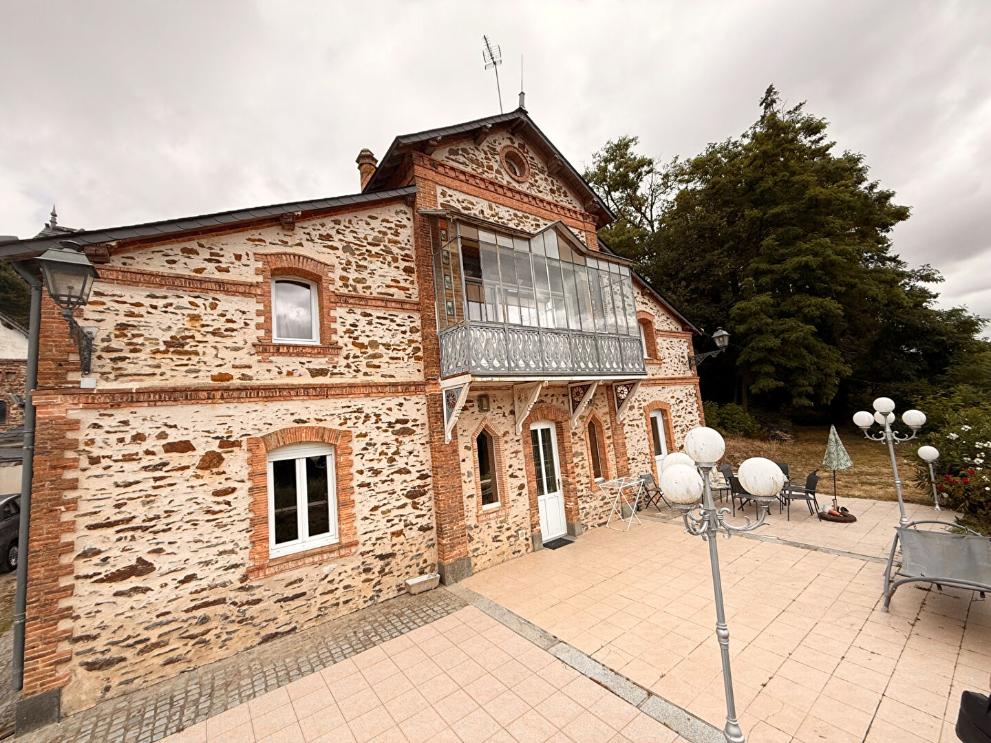 Maison CHATEAU GONTIER SUR MAYENNE (53200) 7 pièces 196.00 m²