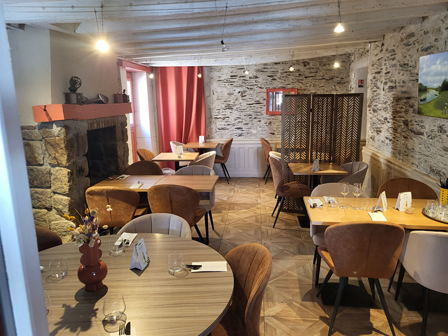 Fonds de commerce ANGERS (49100) 300.00 m²