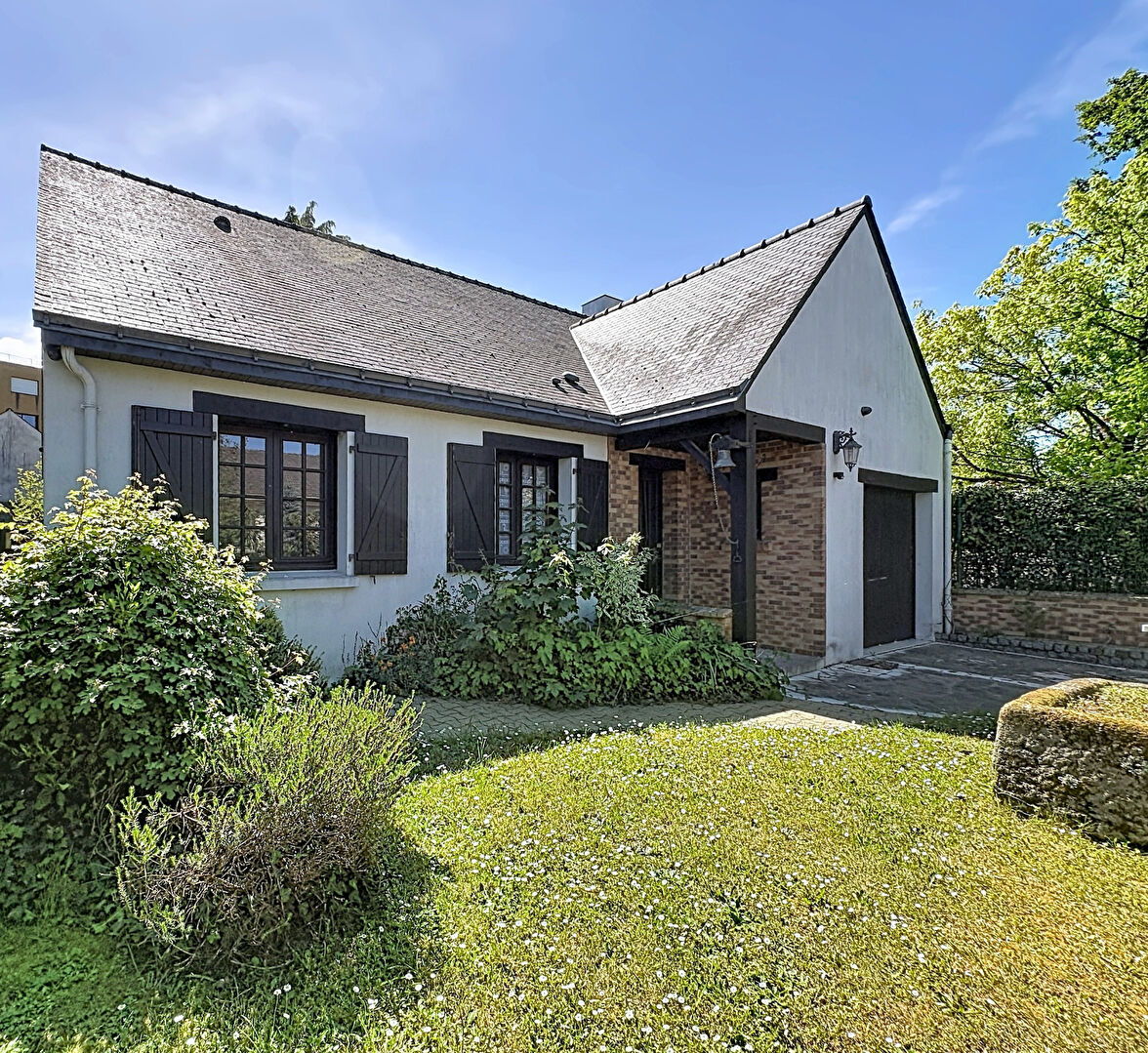 Maison NANTES (44300) 5 pi&egrave;ces 130.00 m&sup2;