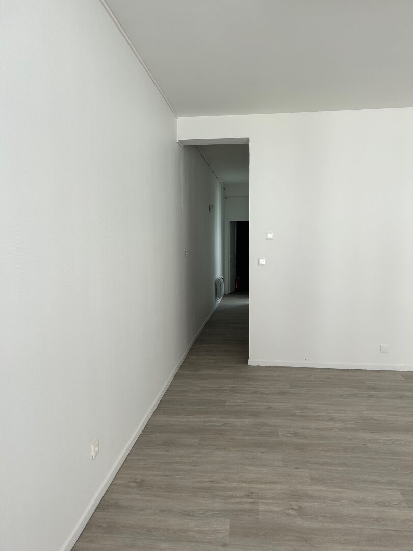 Local commercial LE MANS (72000) 3 pièces 59.74 m²