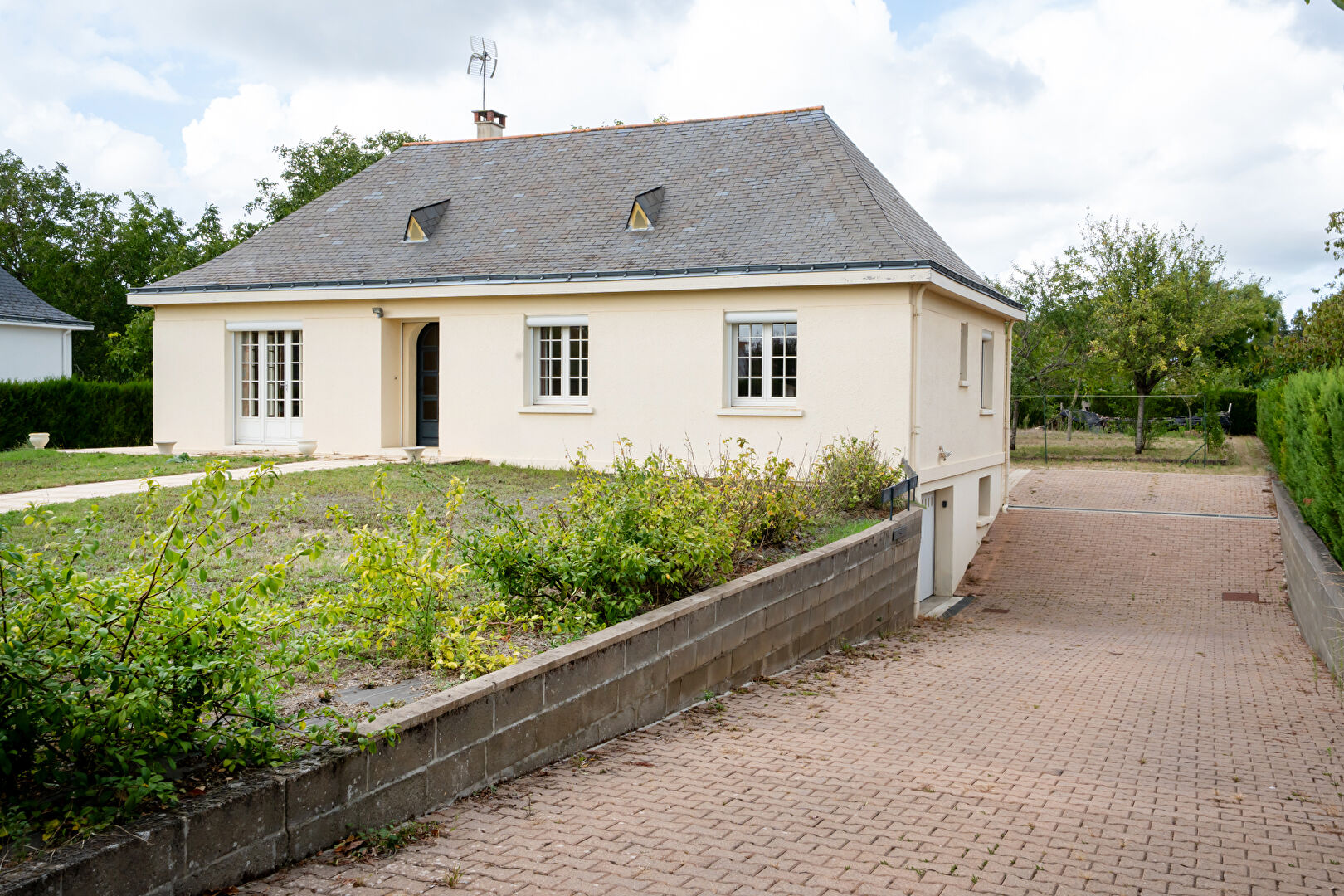 Maison DOUE EN ANJOU (49700) 5 pièces 97.30 m²
