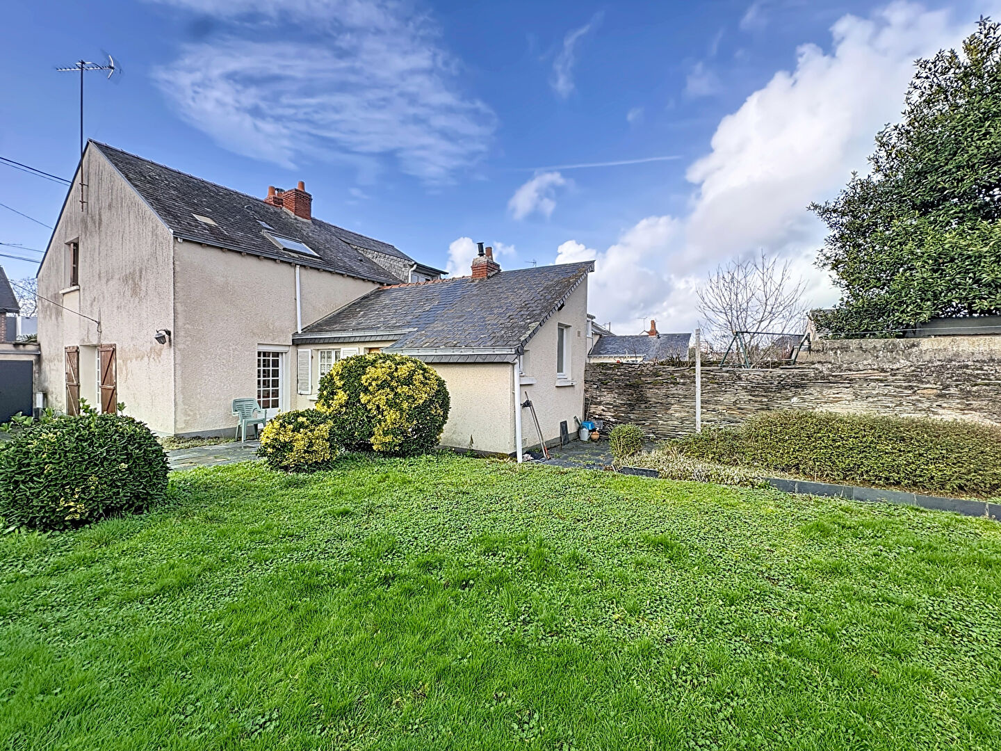 Maison LES PONTS DE CE (49130) 4 pi&egrave;ces 98.00 m&sup2;