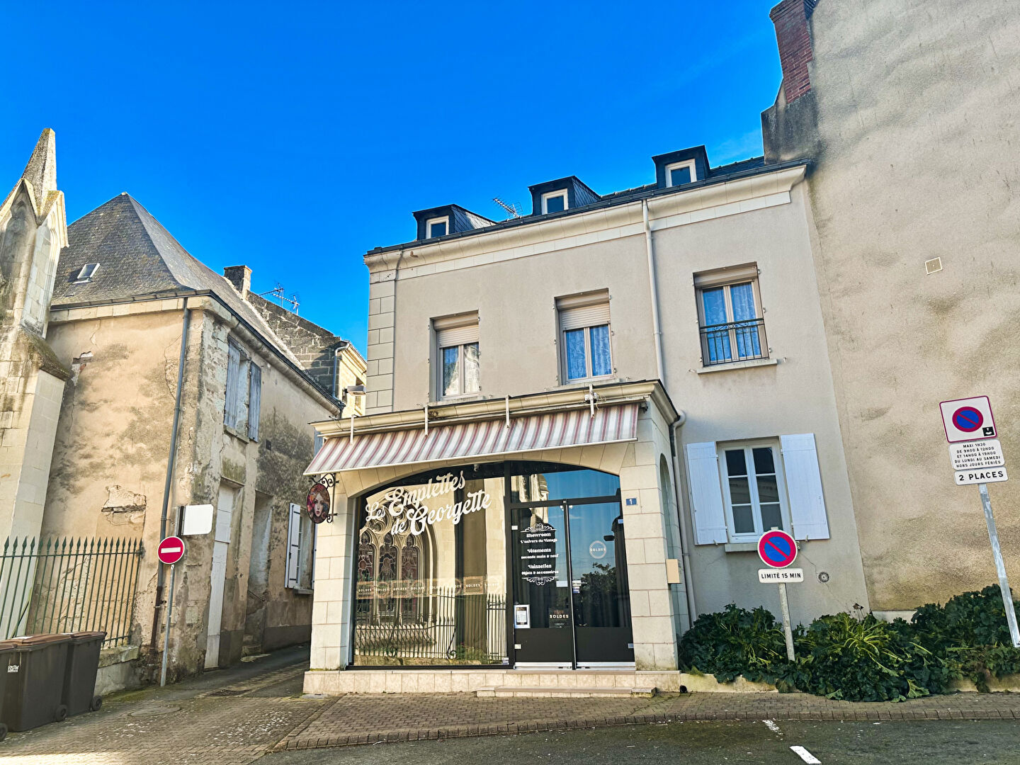 Immeuble DOUE EN ANJOU (49700) 7 pièces 155.00 m²
