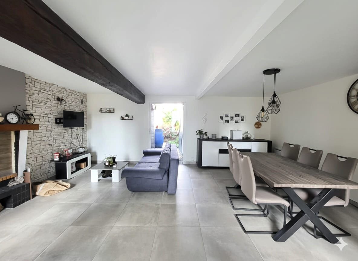 Maison CHEMILLE EN ANJOU (49120) 5 pièces 88.00 m²