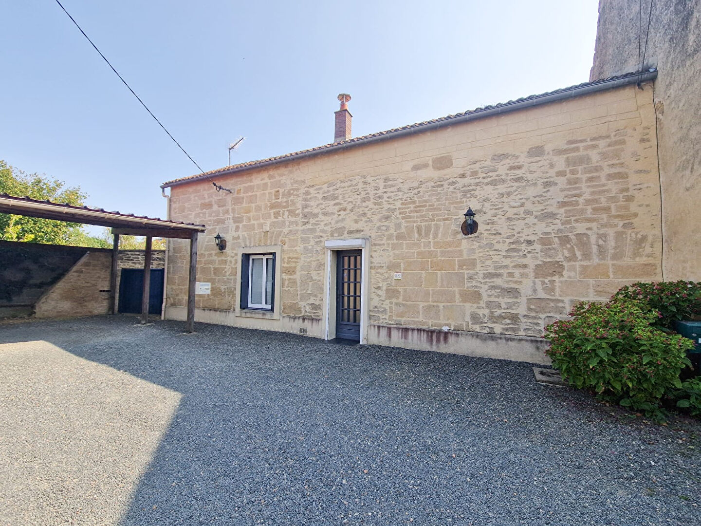 Maison DOUE EN ANJOU (49700) 6 pièces 126.00 m²
