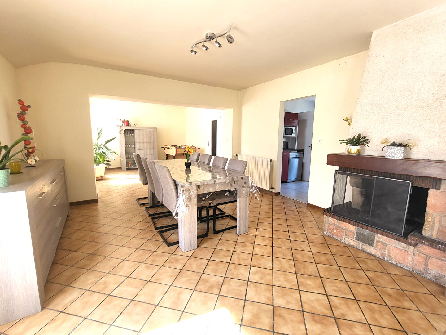 Maison MAUGES SUR LOIRE (49290) 7 pièces 199.00 m²