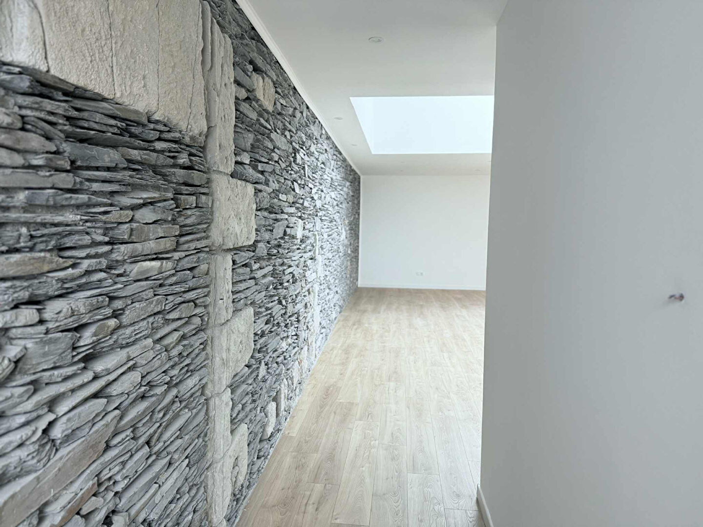 Loft Angers (49100) 5 pièces 144.00 m²