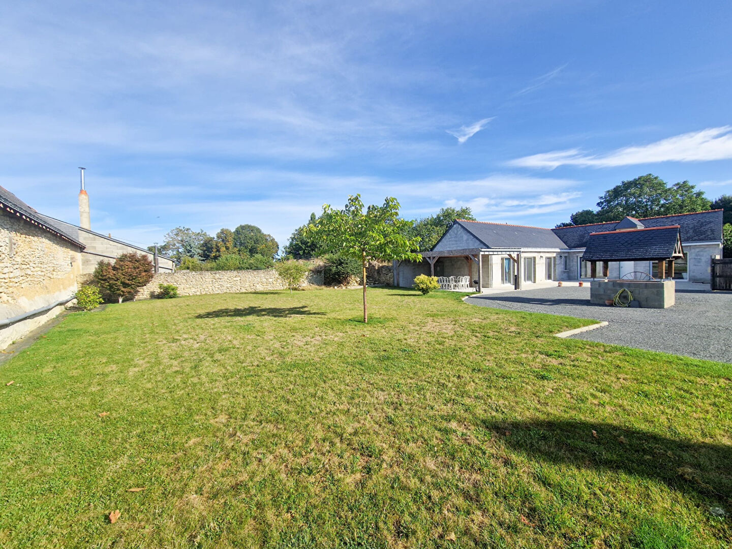 Maison DOUE EN ANJOU (49700) 5 pièces 131.00 m²