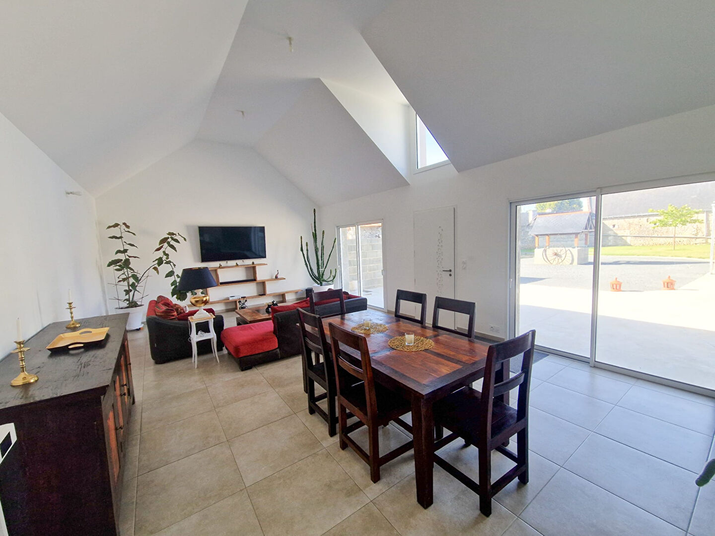 Maison DOUE EN ANJOU (49700) 5 pièces 131.00 m²
