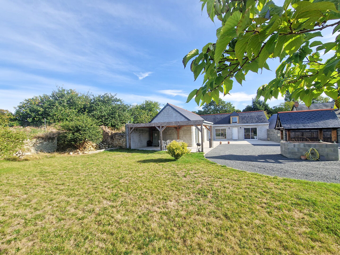 Maison DOUE EN ANJOU (49700) 5 pièces 131.00 m²