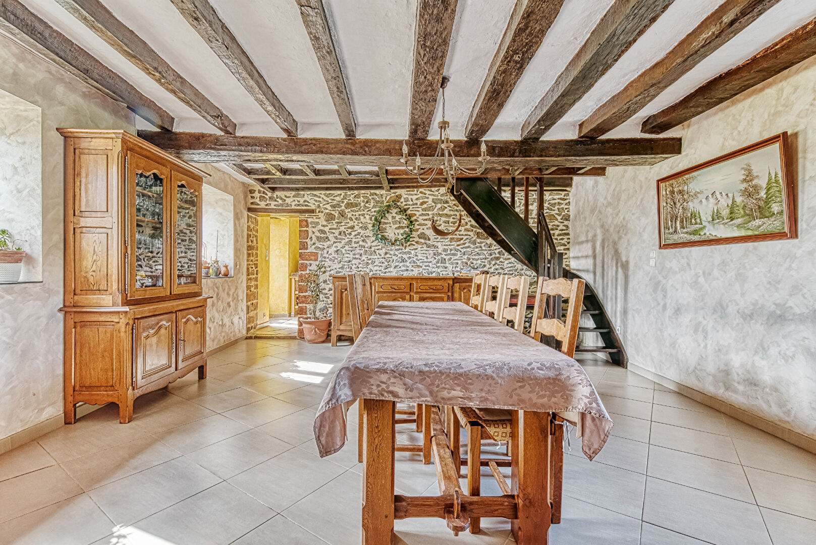 Maison SAINT DENIS D ANJOU (53290) 8 pièces 250.00 m²