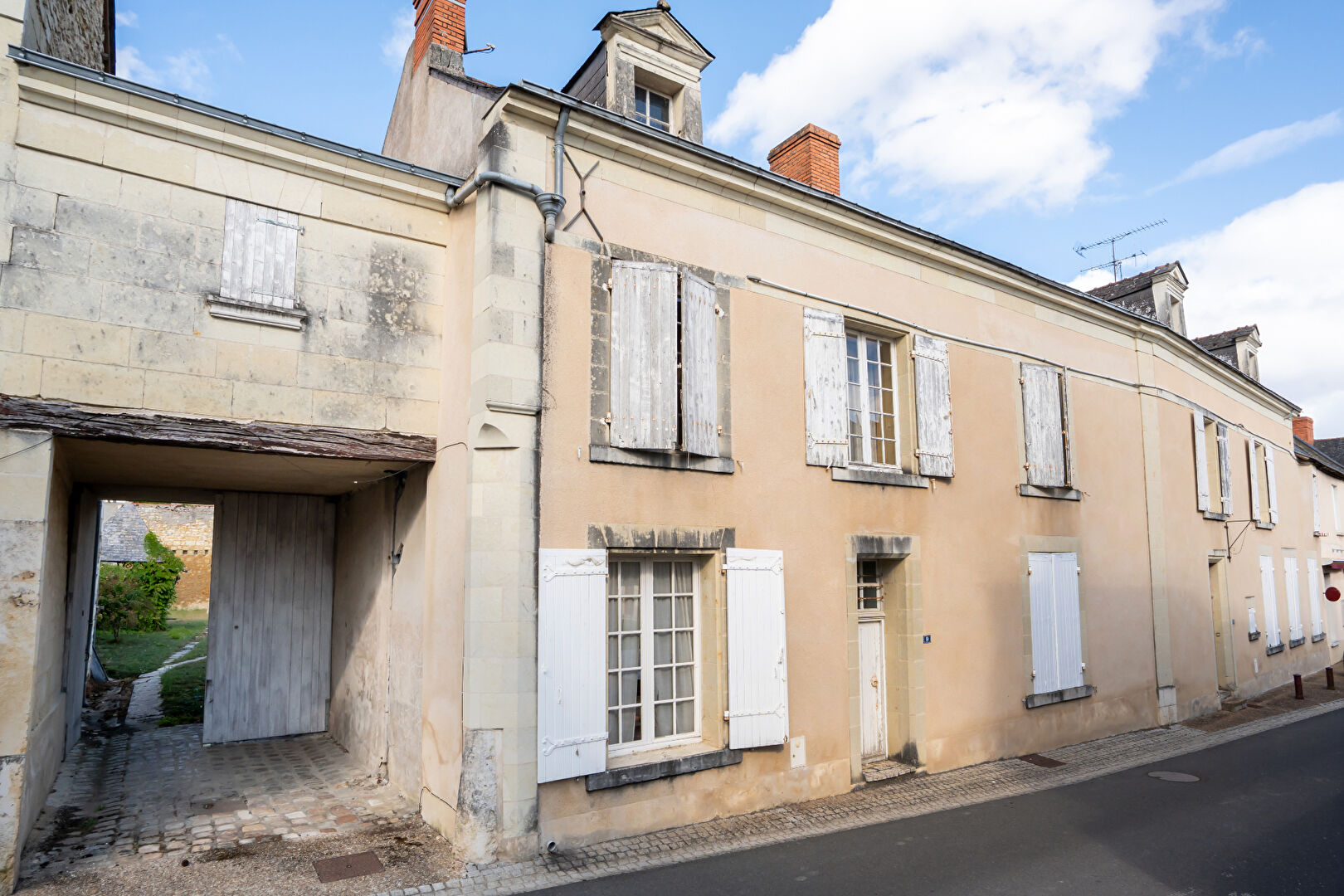 Maison LE PUY NOTRE DAME (49260) 10 pièces 304.00 m²