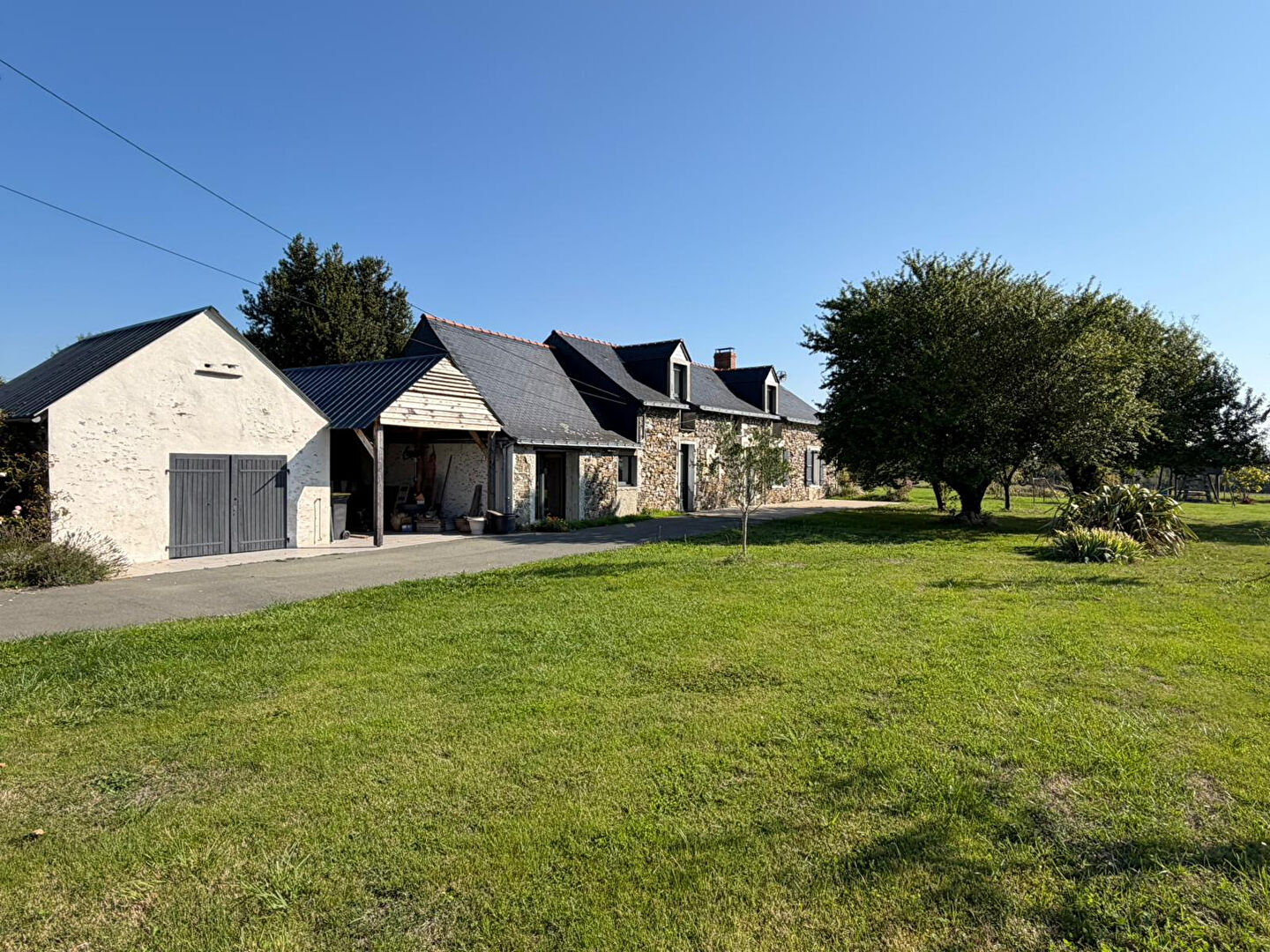 Maison MOZE SUR LOUET (49610) 5 pièces 198.00 m²