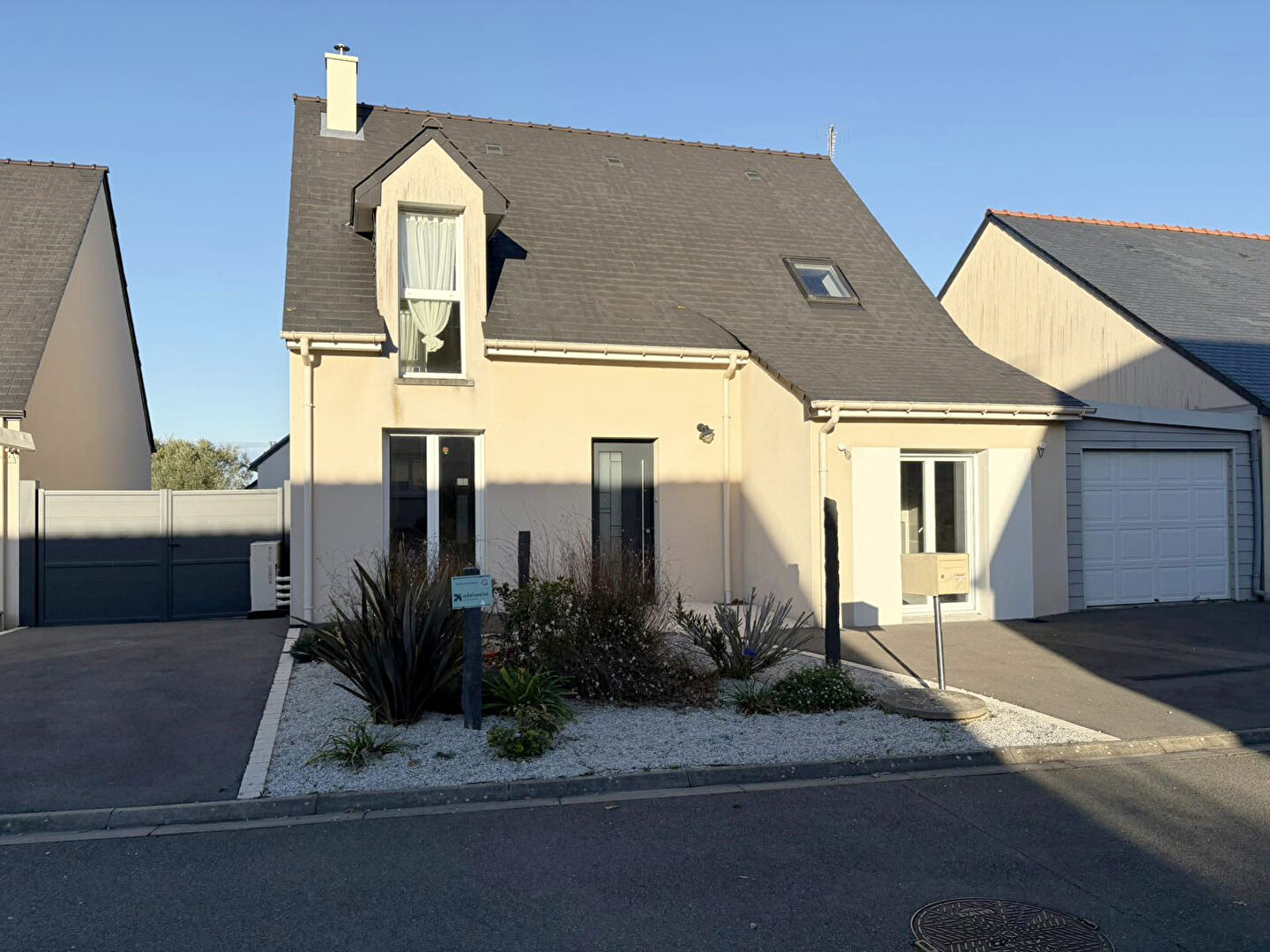 Maison LONGUENEE EN ANJOU (49220) 5 pièces 105.00 m²