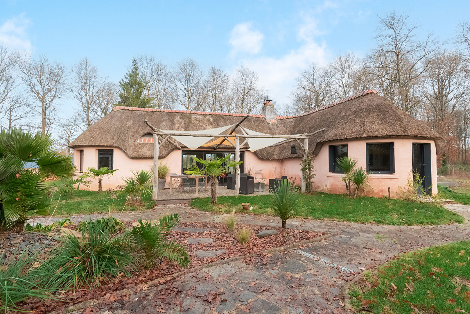 Maison DOUE EN ANJOU (49700) 7 pi&egrave;ces 171.00 m&sup2;