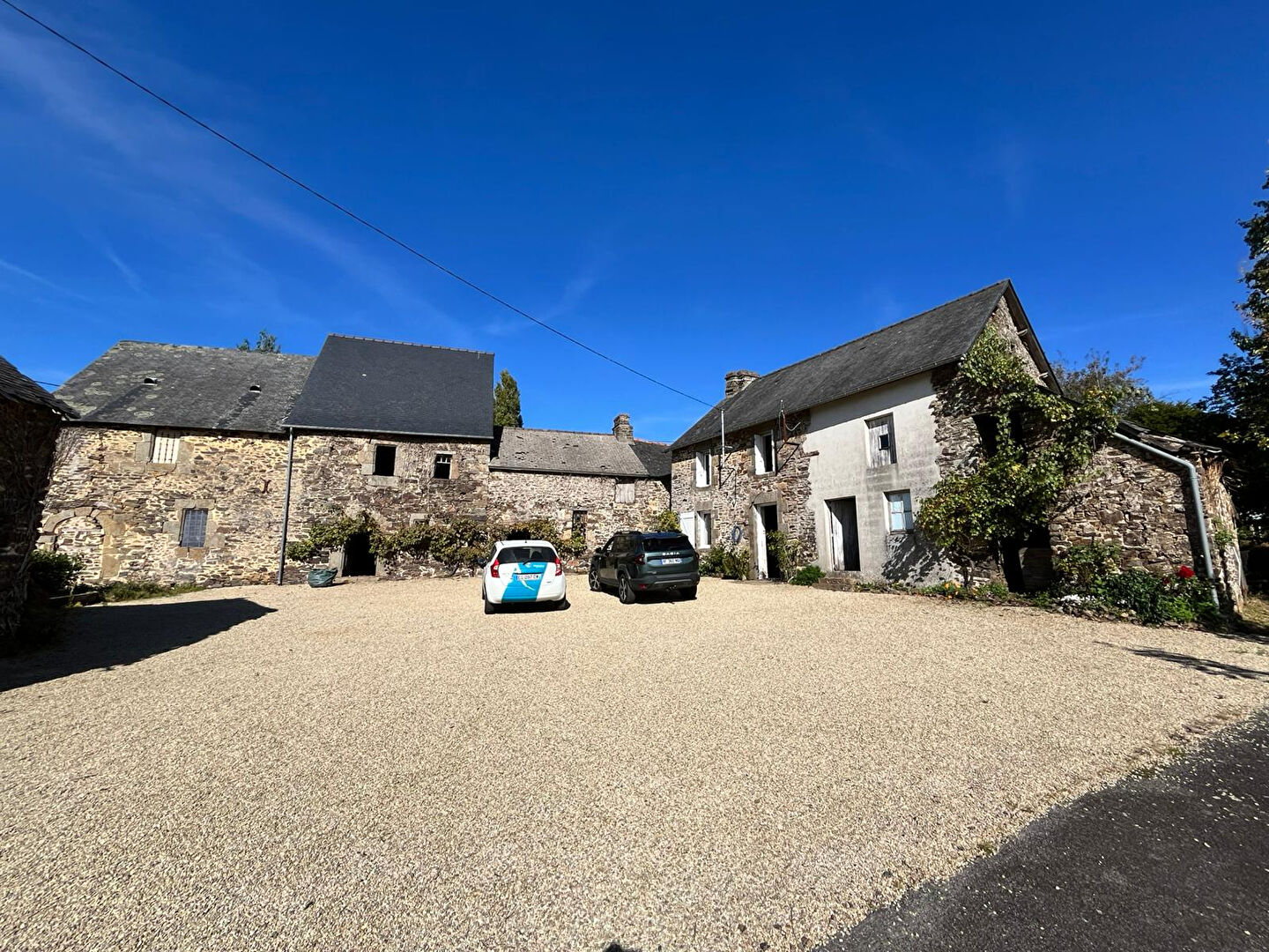 Maison LA HAIE TRAVERSAINE (53300) 2 pièces 99.00 m²