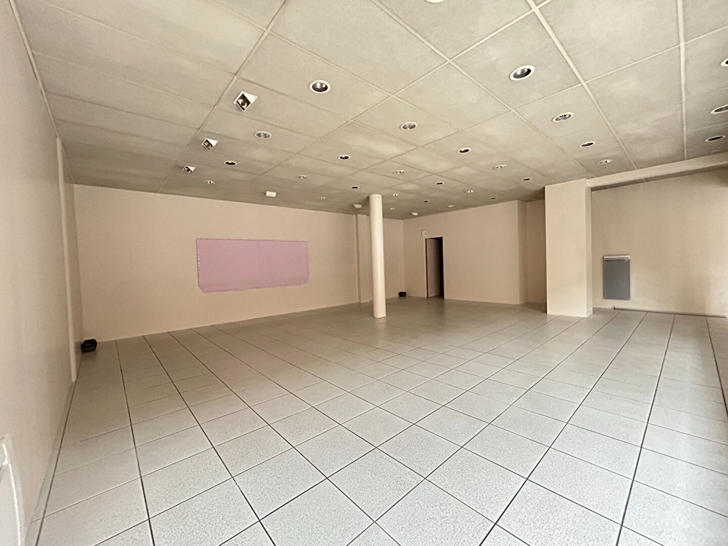 Local commercial CHATEAU-GONTIER-SUR-MAYENNE (53200) 109.00 m²
