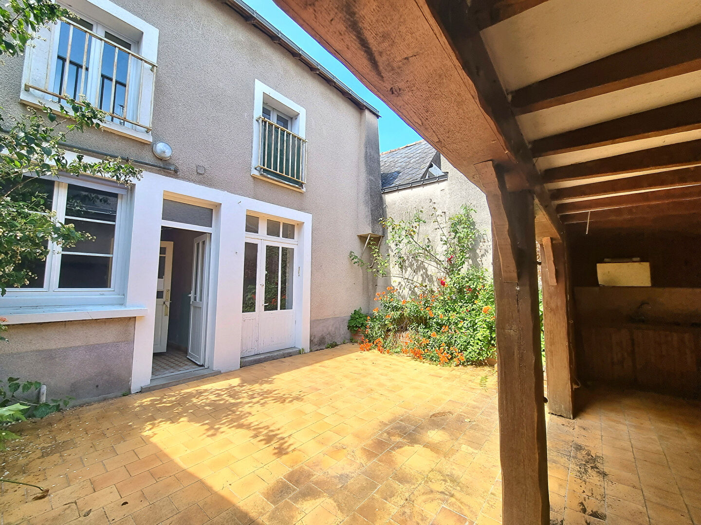 Maison CHATEAUNEUF SUR SARTHE (49330) 9 pièces 170.00 m²