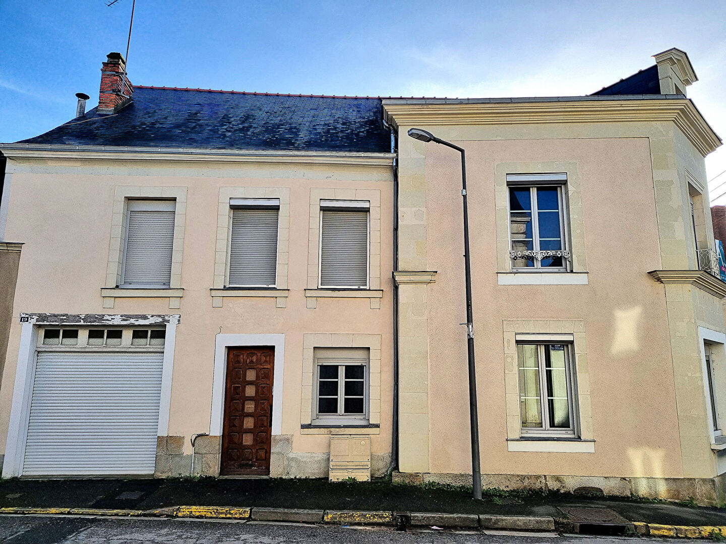 Immeuble CHATEAUNEUF SUR SARTHE (49330) 9 pi&egrave;ces 170.00 m&sup2;