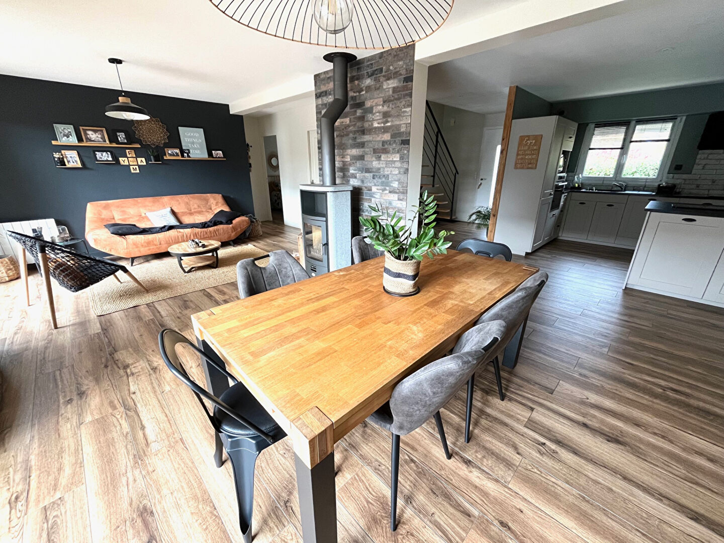 Maison AHUILLE (53940) 8 pièces 150.00 m²