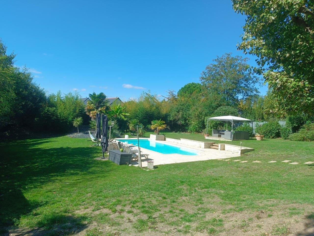 Terrain BRIOLLAY (49125) 1305.00 m²