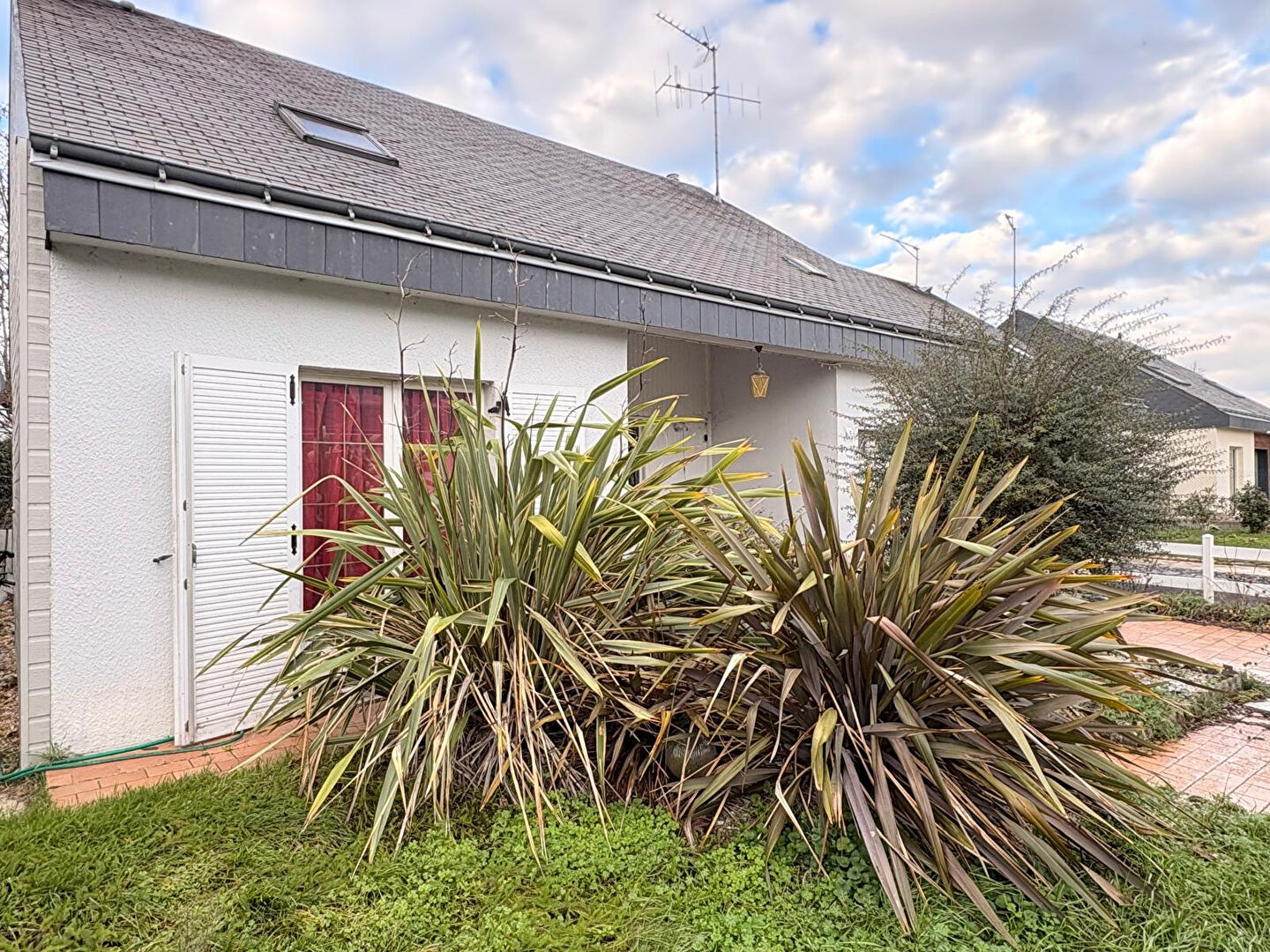 Maison LES PONTS DE CE (49130) 5 pi&egrave;ces 100.00 m&sup2;