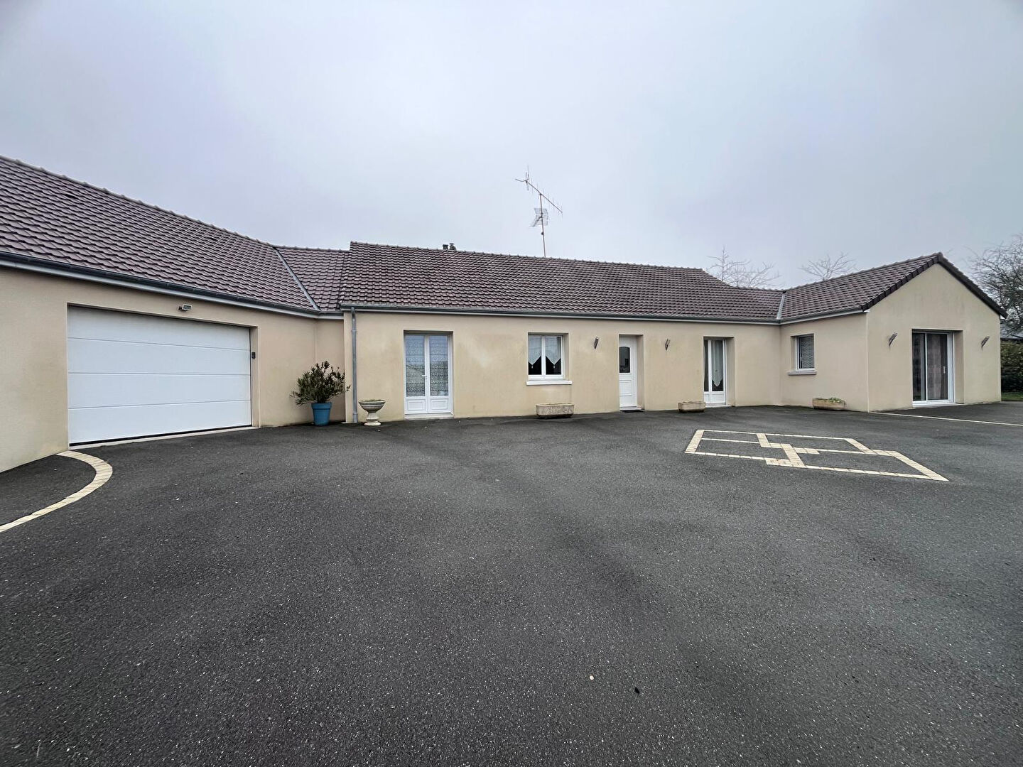 Maison CHALONS DU MAINE (53470) 4 pièces 120.00 m²