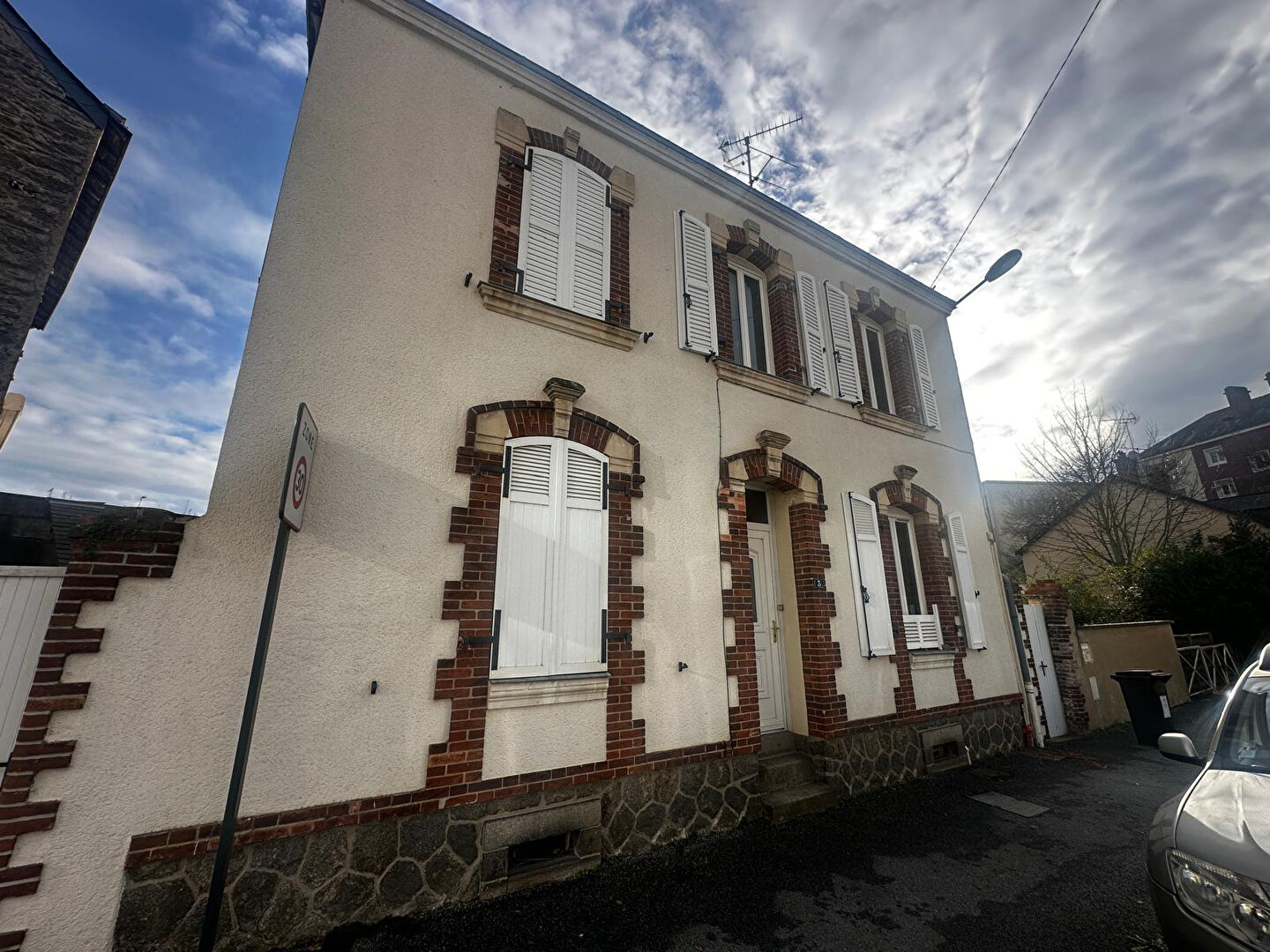 Maison LAVAL (53000) 4 pièces 70.00 m²