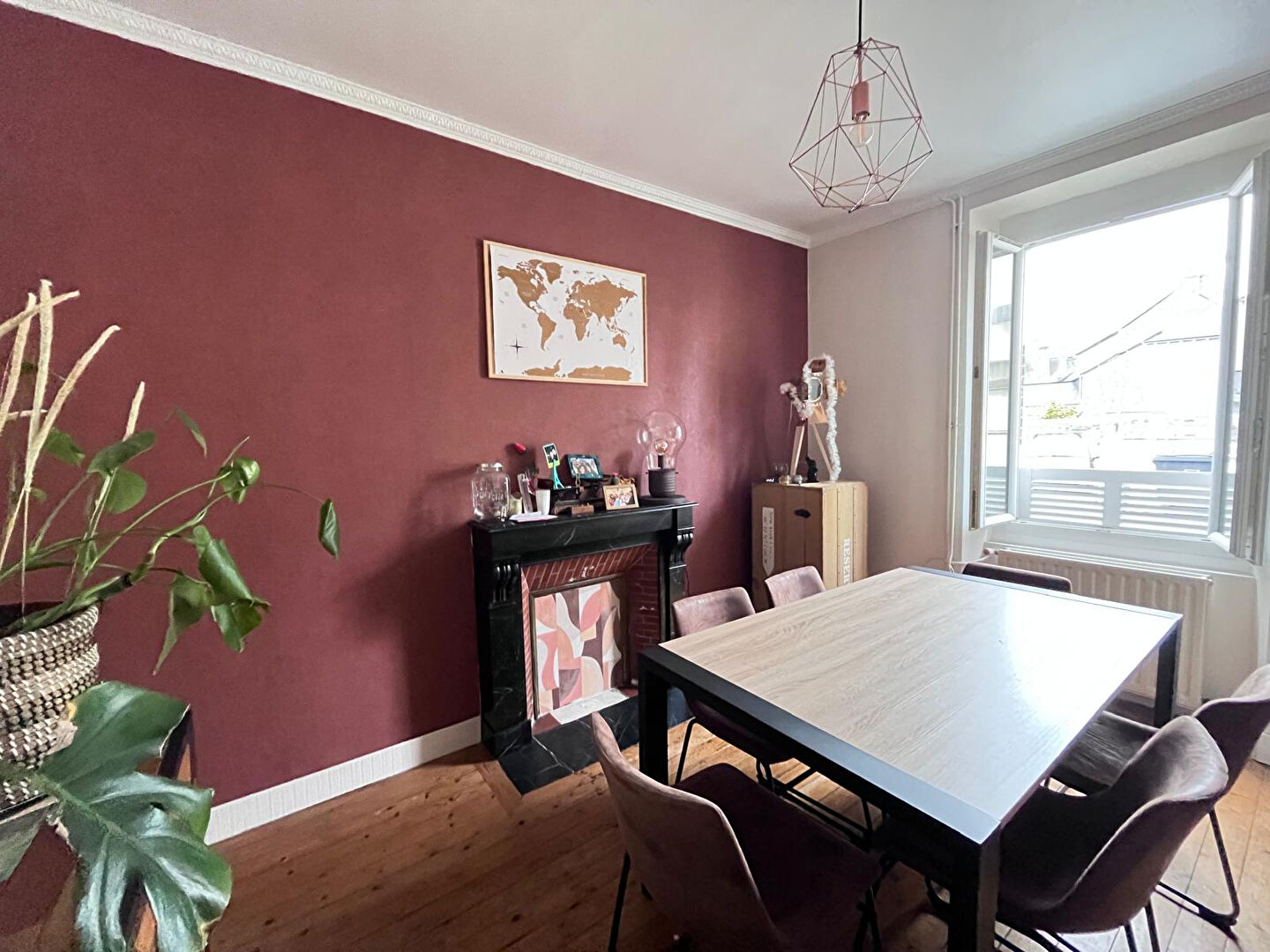 Maison LAVAL (53000) 4 pi&egrave;ces 70.00 m&sup2;