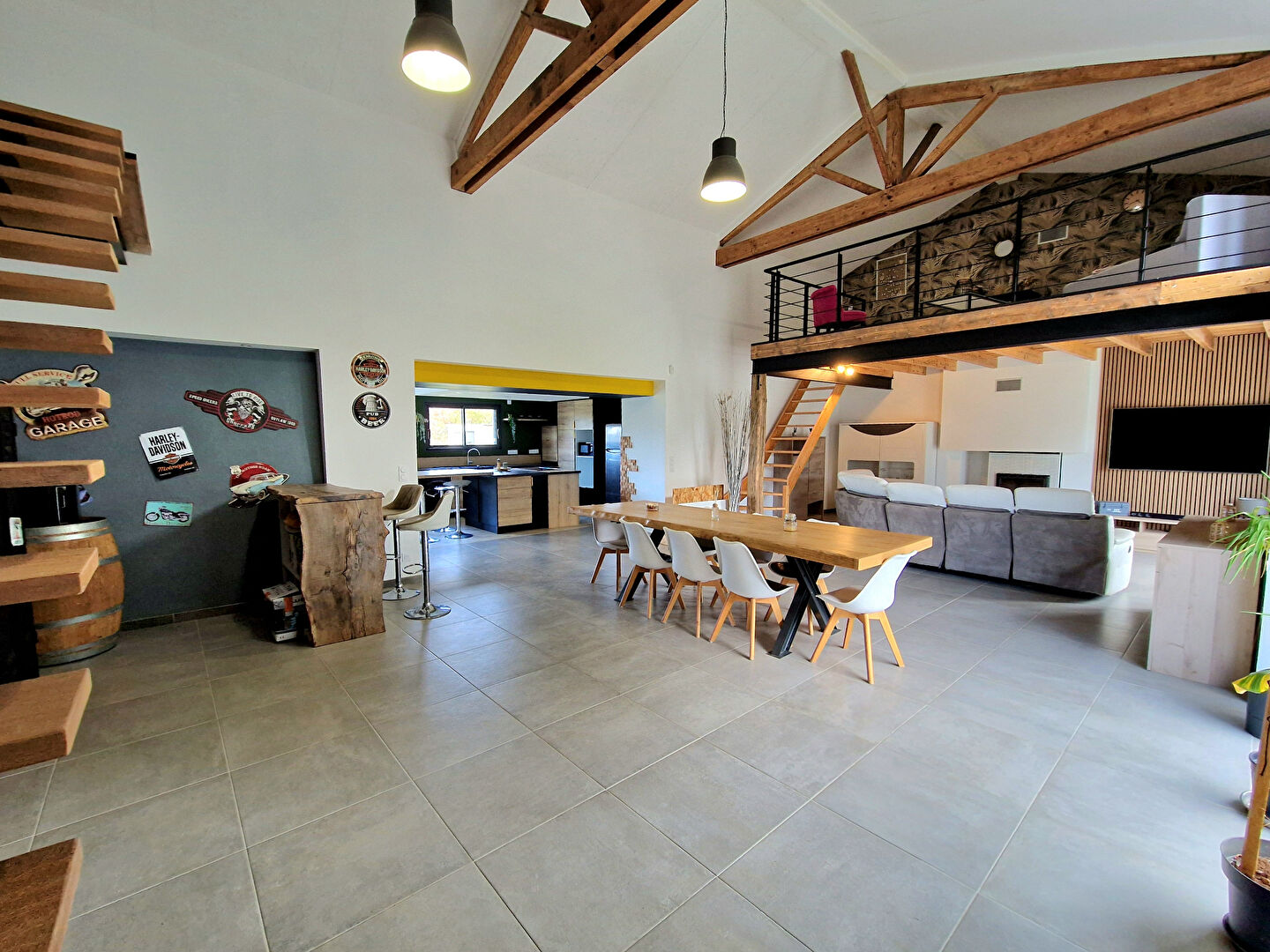 Maison BELLEVIGNE EN LAYON (49380) 7 pièces 311.00 m²