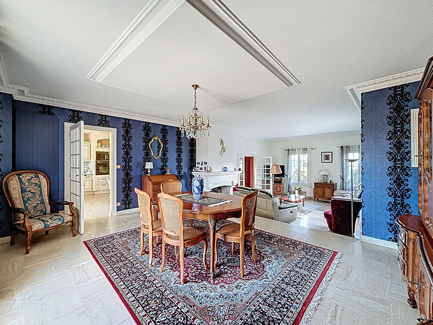 Maison BOUCHEMAINE (49080) 7 pi&egrave;ces 185.00 m&sup2;