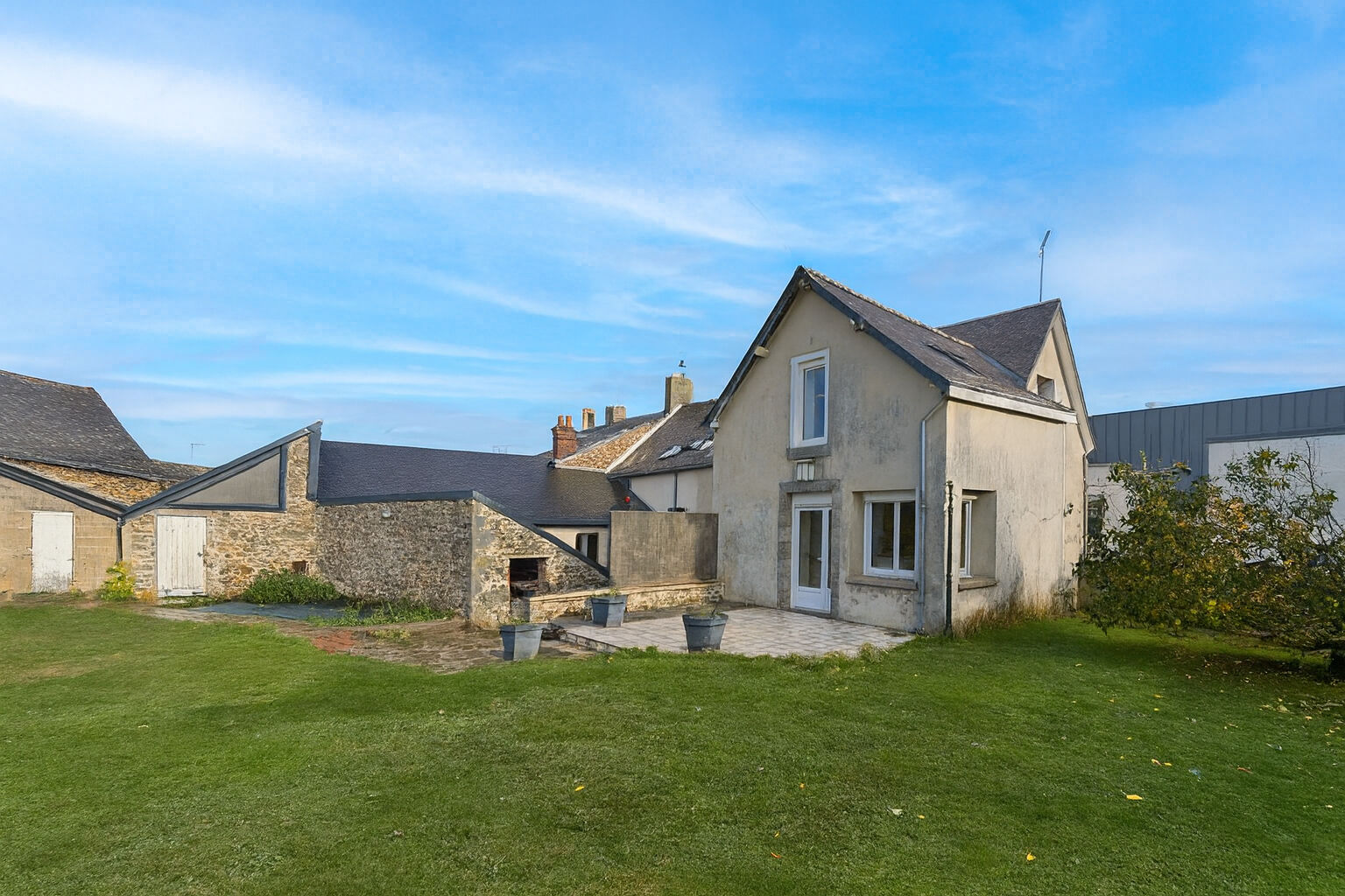 Maison MAYENNE (53100) 7 pi&egrave;ces 181.00 m&sup2;