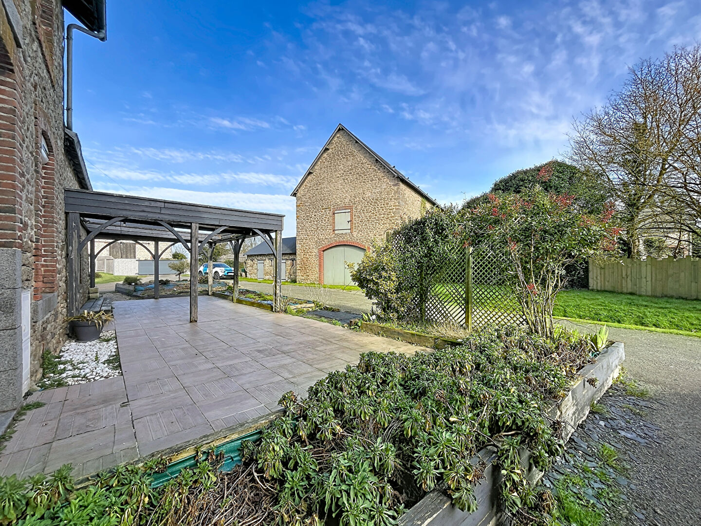 Maison LA BAZOGE MONTPINCON (53440) 7 pi&egrave;ces 232.00 m&sup2;